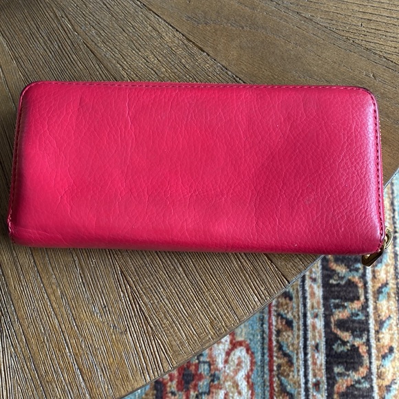 Marc by Marc Jacobs Leather Wallet - Picture 4 of 5